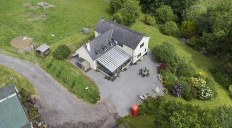 5 bedroom farm house for sale