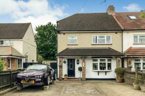 4 bedroom semi-detached house for sale