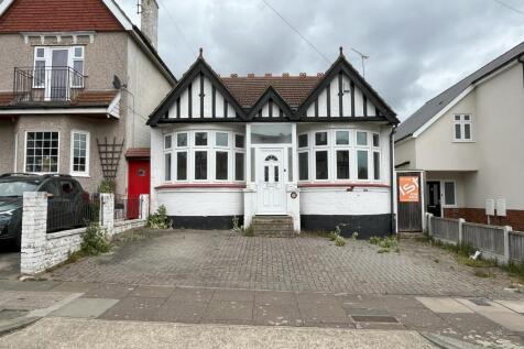 3 bedroom bungalow for sale