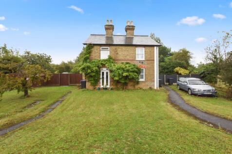 Nackington Road, Canterbury CT4 3 bed semi