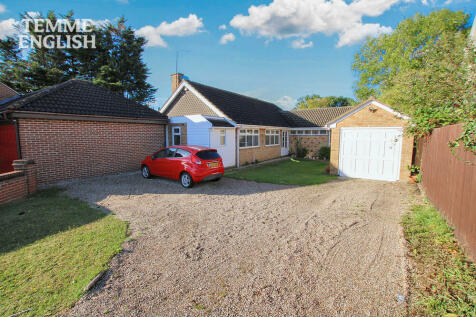 4 bedroom detached bungalow for sale