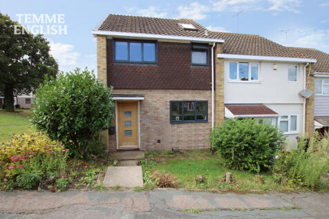 3 bedroom end of terrace house for sale