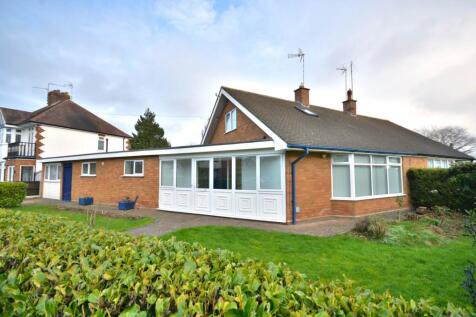 2 bedroom semi-detached bungalow for sale