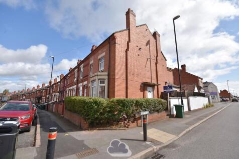 6 bedroom end of terrace house for sale
