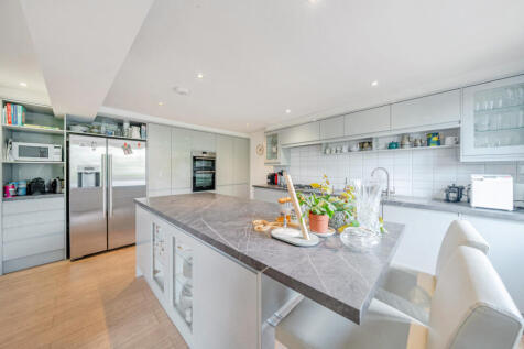 Bannister Close, East Oxford 4 bed terraced house for sale