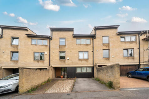 Bannister Close, East Oxford 4 bed terraced house for sale
