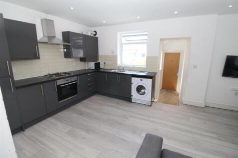 6 bedroom house for sale