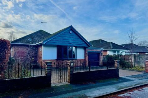 Stanneylands Drive, Wilmslow 3 bed detached bungalow for sale