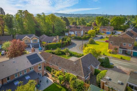 Cobbetts Way, Wilmslow 3 bed detached house for sale