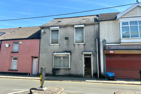 5 bedroom terraced house for sale