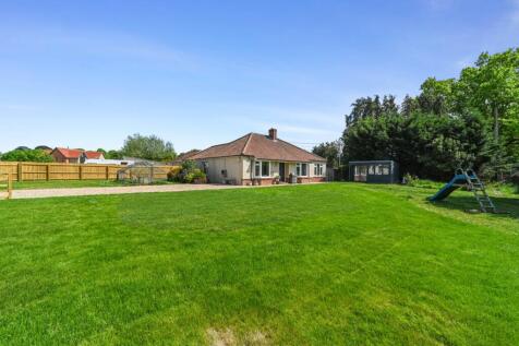 Hazel Shrub, Bentley. IP9 2DG 4 bed detached bungalow for sale