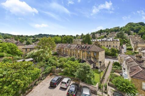 Widcombe Hill, Widcombe, Bath 2 bed flat for sale