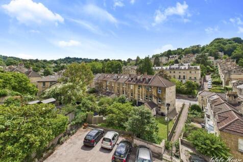 Widcombe Hill, Widcombe, Bath 2 bed flat for sale
