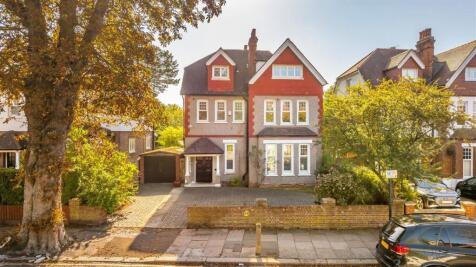 6 bedroom house for sale