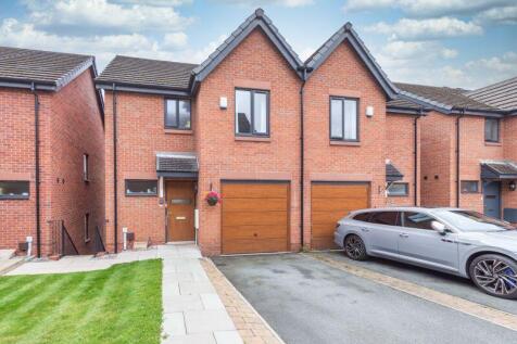 3 bedroom semi-detached house for sale