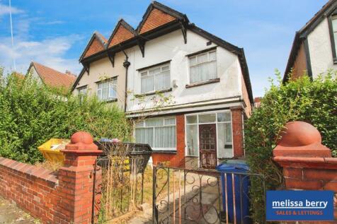 Lichfield Drive, Manchester M25 3 bed semi