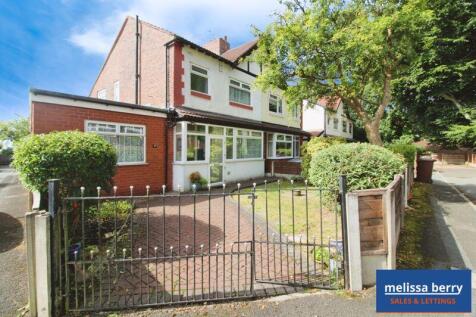 3 bedroom semi-detached house for sale