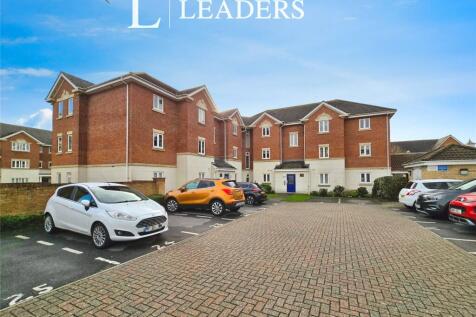 Canada Court, Hayling Close, Gosport 2 bed apartment for sale
