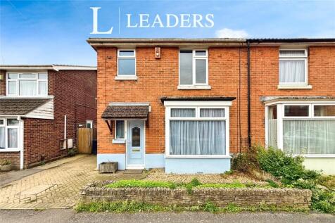 Exmouth Road, Gosport, Hampshire 3 bed semi