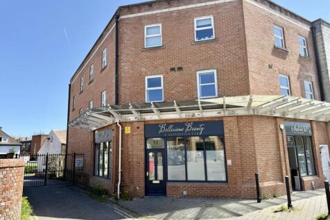 Godwin Court, Swindon 2 bed flat for sale