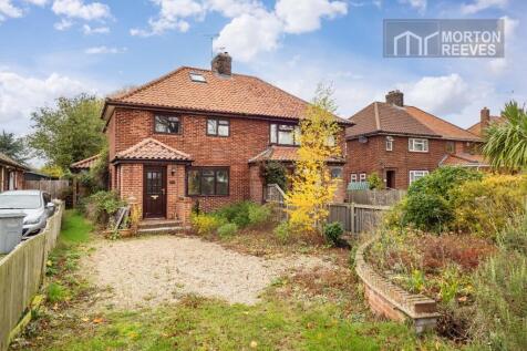 4 bedroom semi-detached house for sale