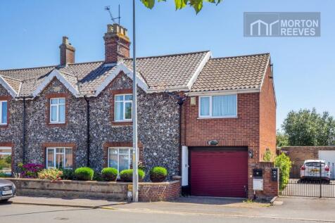 4 bedroom semi-detached house for sale