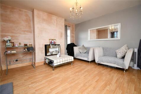 5 bedroom semi-detached house for sale