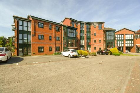 3 bedroom flat for sale