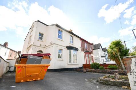 5 bedroom semi-detached house for sale