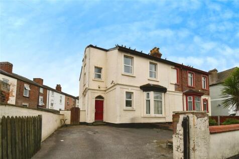 5 bedroom semi-detached house for sale