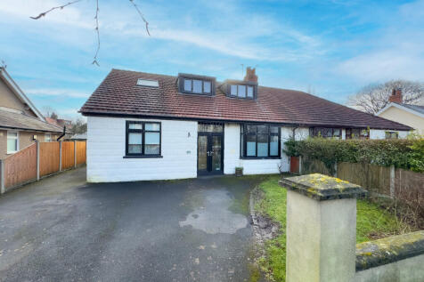 5 bedroom semi-detached bungalow for sale