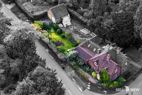 2 bedroom semi-detached house for sale