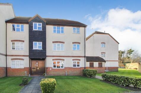 2 bedroom ground floor flat for sale