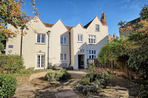 Bluecoat Yard, Ware SG12 2 bed apartment for sale