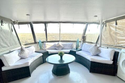 3 bedroom house boat for sale