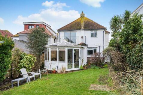 Crowborough Road, Saltdean, BN2 8EA 3 bed detached house for sale
