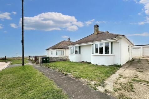 Vernon Avenue, Peacehaven, BN10 8PL 2 bed detached bungalow for sale