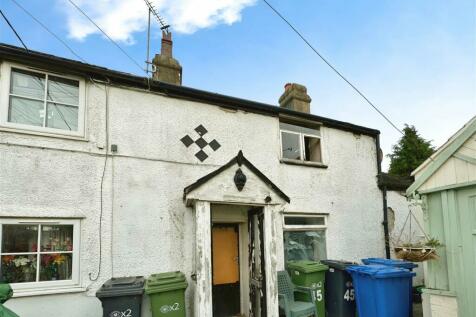 1 bedroom semi-detached house for sale