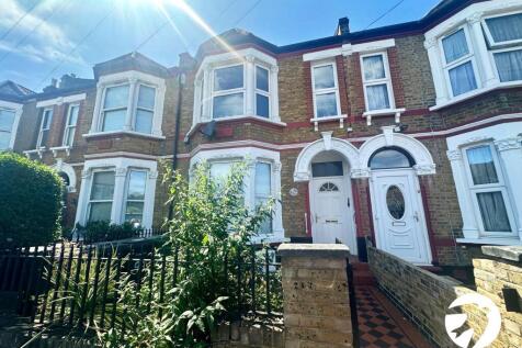 Albacore Crescent, London, SE13 2 bed flat for sale