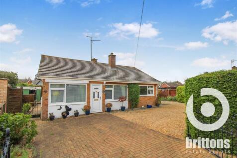 South Moor Drive, Heacham, King's Lynn 2 bed detached bungalow for sale