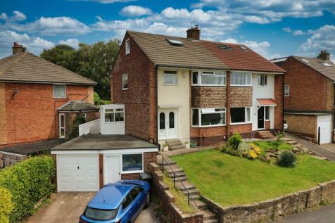 Moseley Wood Drive, Leeds, West... 4 bed semi