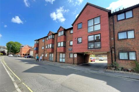 Waterloo Road, Havant, Hampshire, PO9 1 bed apartment for sale