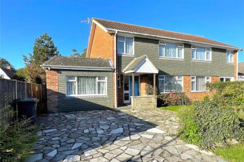 Burwood Grove, Hayling Island... 3 bed semi