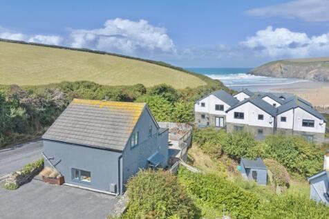 Tamarisk Lodge, Mawgan Porth, TR8 2 bed house for sale