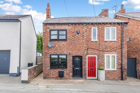 2 bedroom semi-detached house for sale