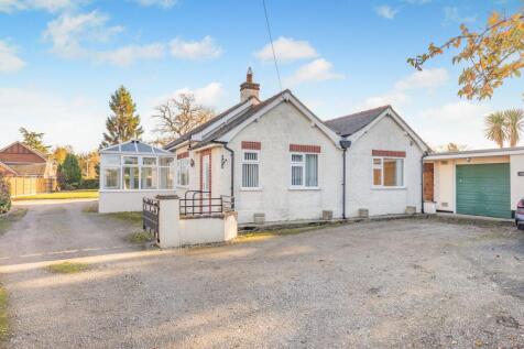 3 bedroom detached bungalow for sale