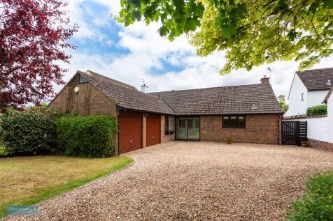 3 bedroom detached bungalow for sale