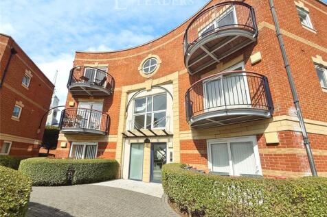 Neptune Court, Gunwharf Quays... 2 bed apartment for sale