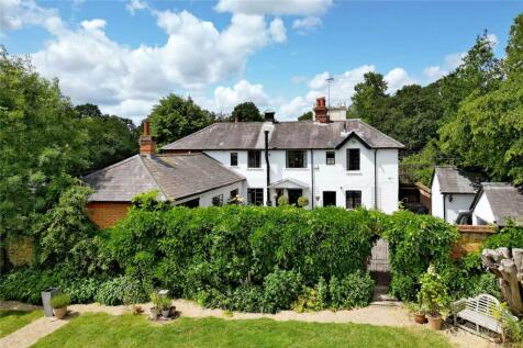 Lambs Lane, Swallowfield RG7 5 bed house for sale