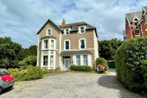 Marine Road, Colwyn Bay 9 bed detached house for sale